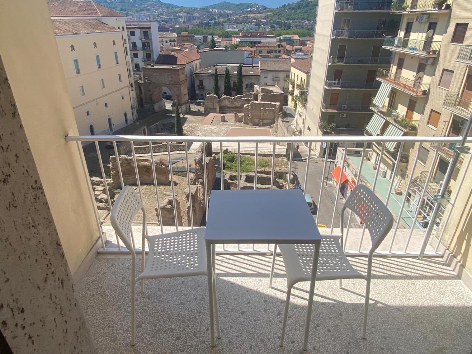 B&B 10 Mt Dal Duomo Benevento Eksteriør billede